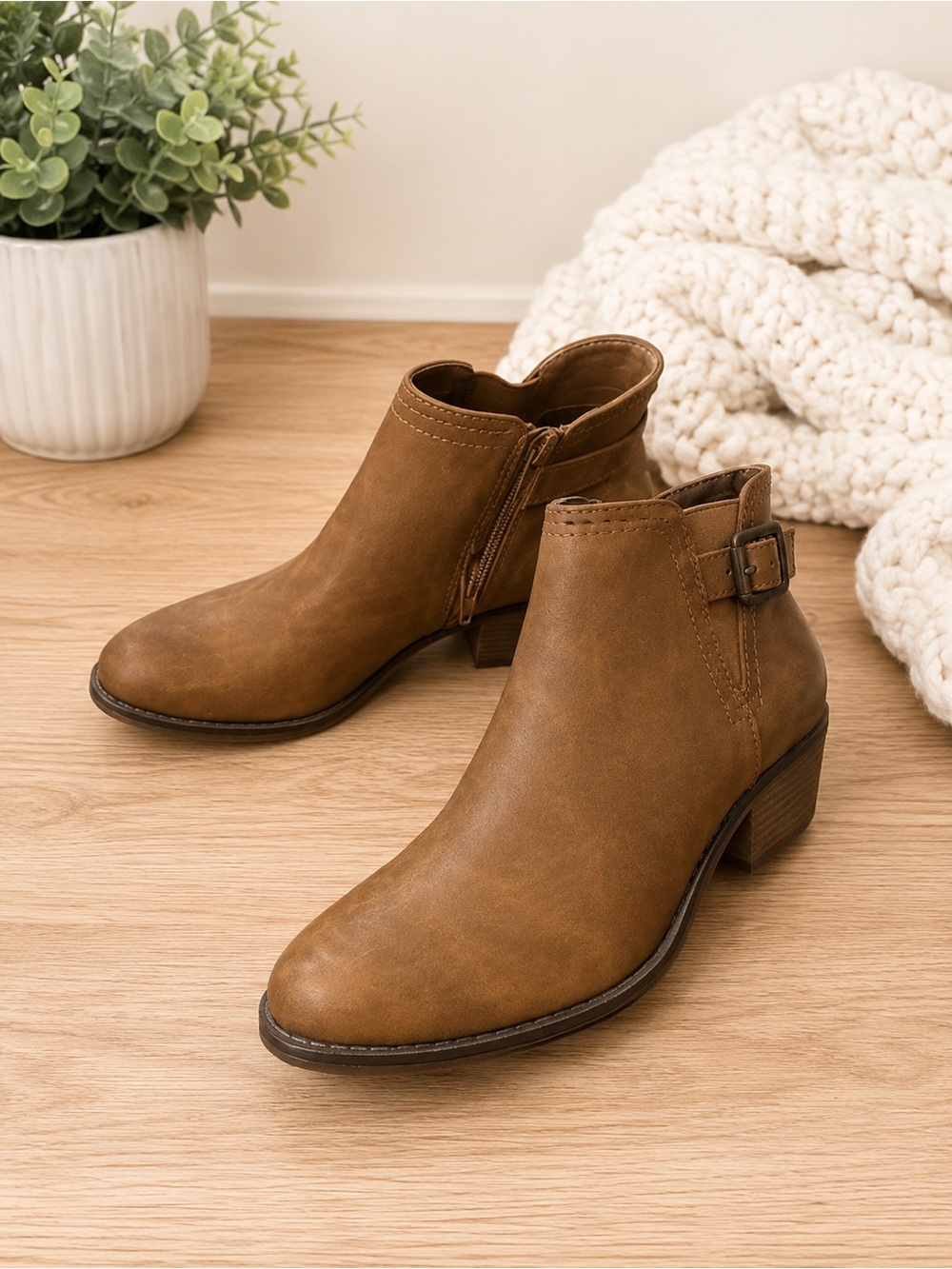 New! Market & Spruce Women’s Brown Ankle Booties with Buckle Detail - Picture 6 of 10